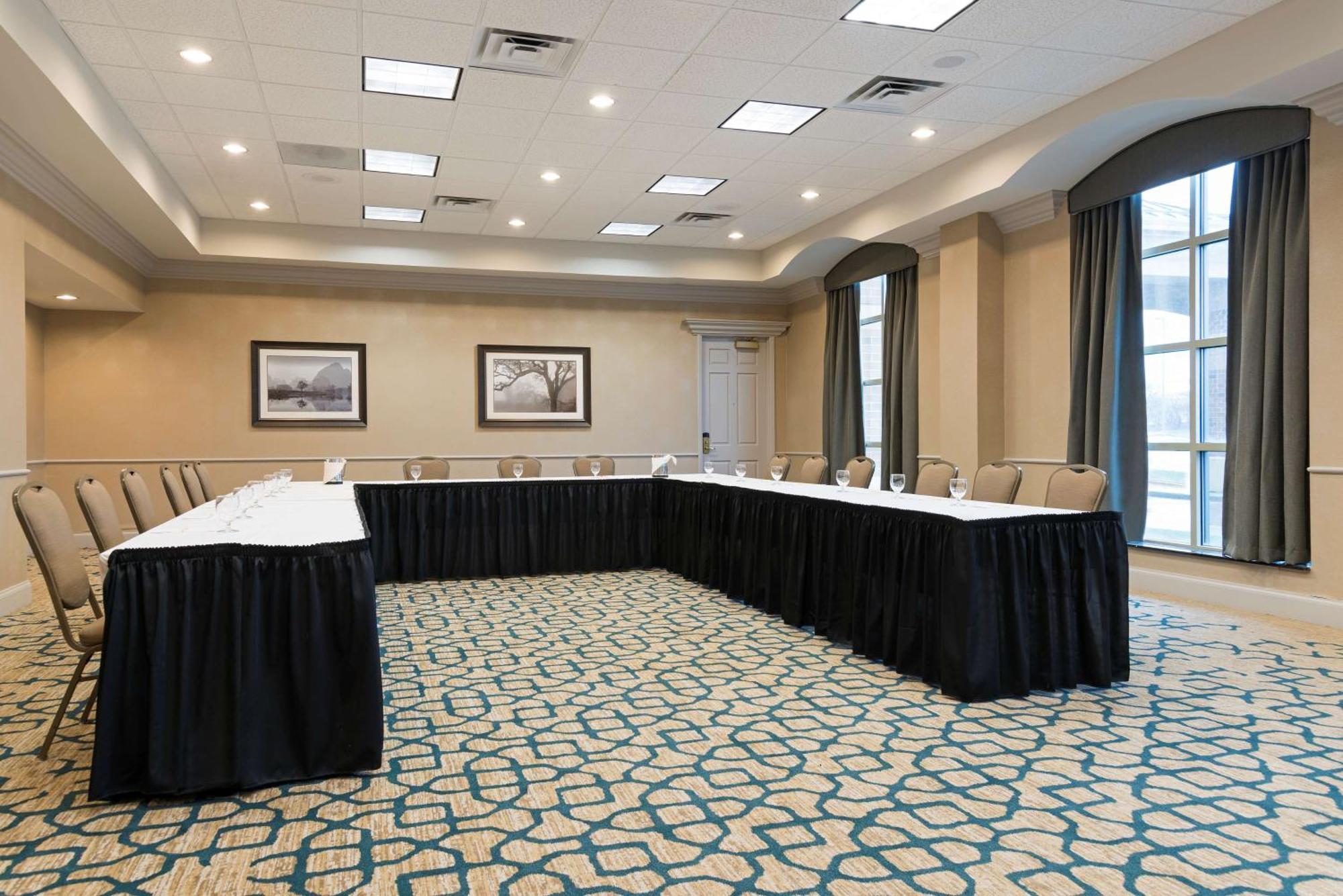 Отель Doubletree By Hilton Pleasant Prairie Kenosha, Wi Экстерьер фото