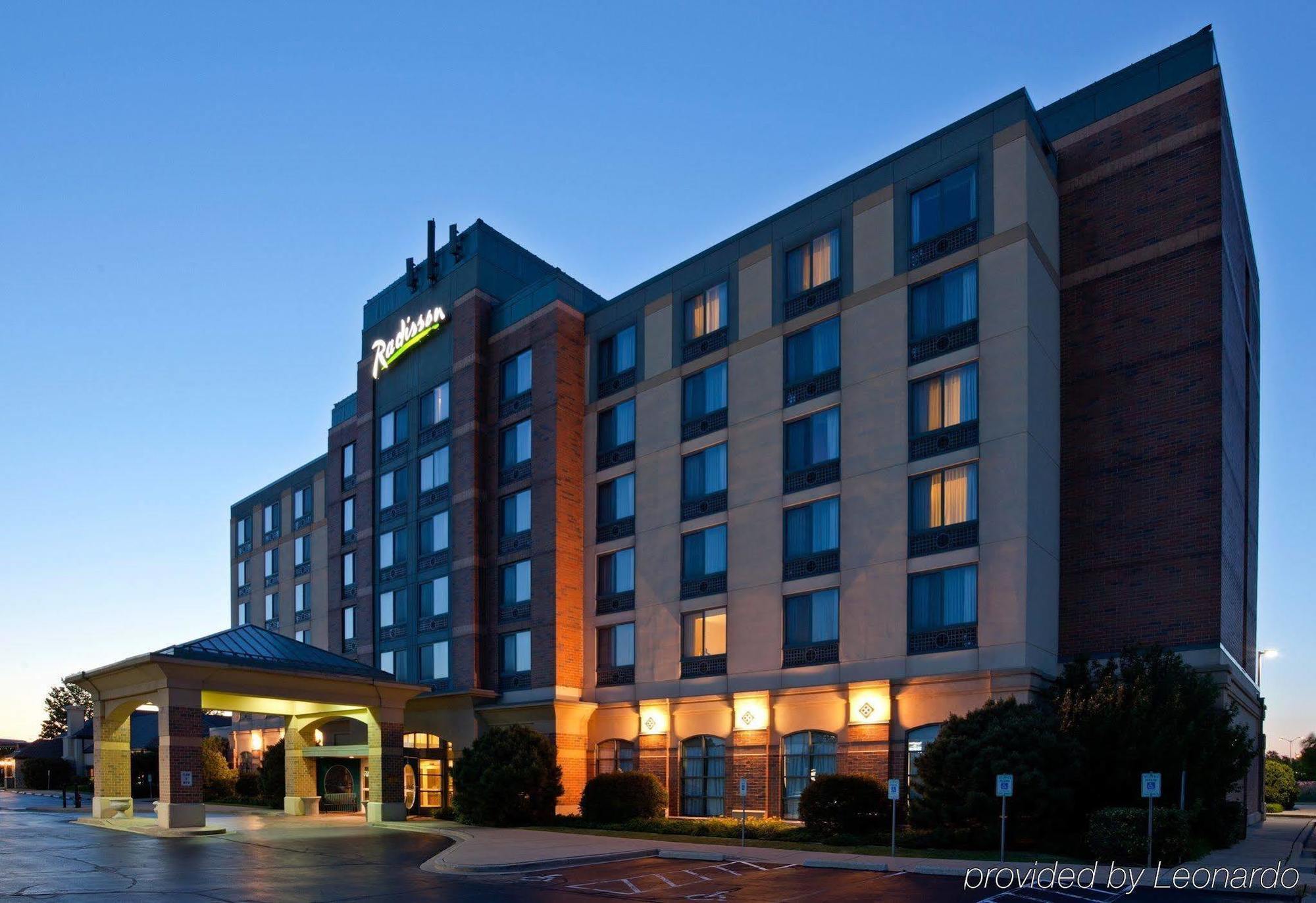 Отель Doubletree By Hilton Pleasant Prairie Kenosha, Wi Экстерьер фото